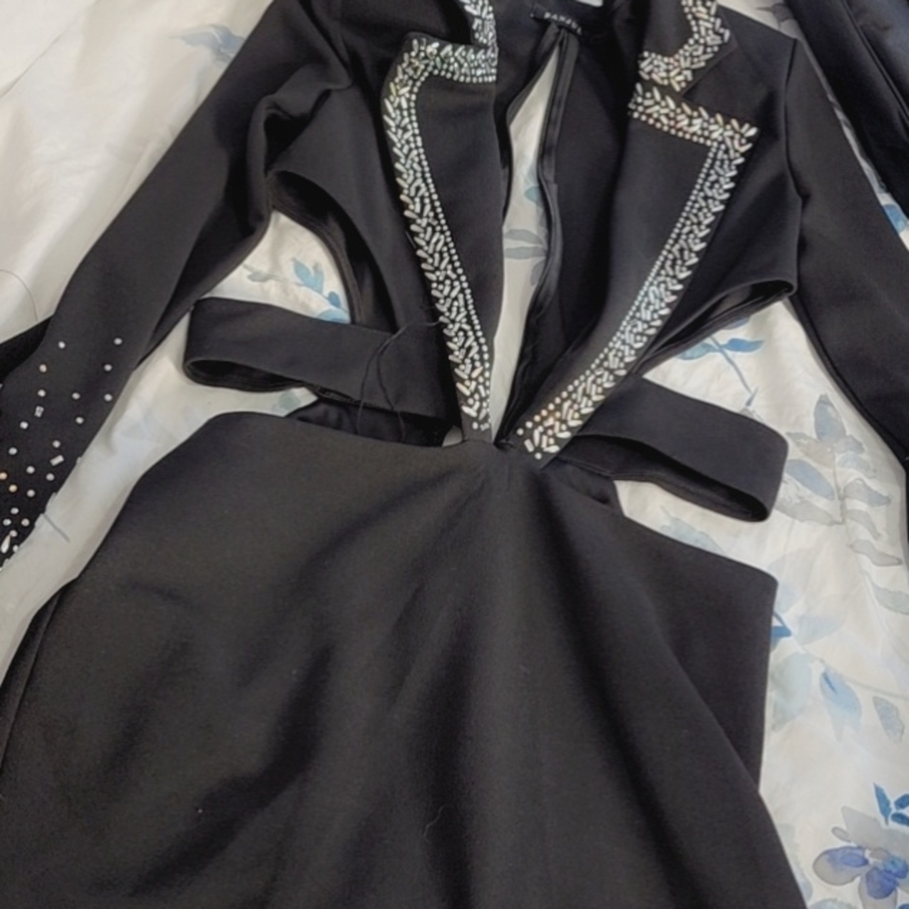 Elegant Black Dress with Rhinestone Detailing